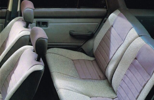 Honda Civic 3rd Generation Shuttle Interior