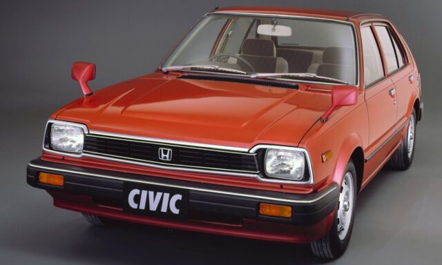 Red Honda Civic second generation 5-door 1300 EF JP-spec (1982-1983)