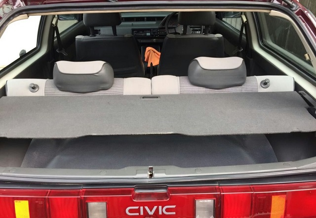 Honda Civic 3rd Generation Hatchback Trunk Space