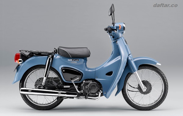 2019 Honda Super Cub 110 Street Bonnie Blue right