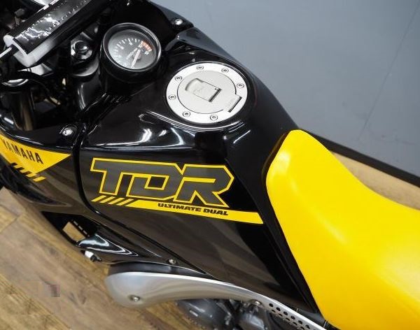 Yamaha TDR250 black - gas tank