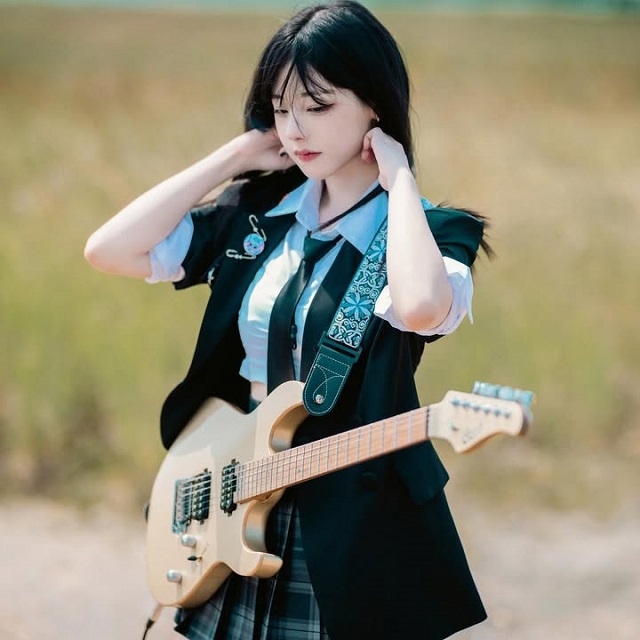 Hina - beautiful Korean girl cosplayer