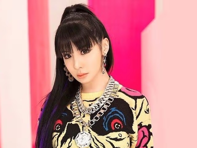 Park Bom (박봄) 2NE1